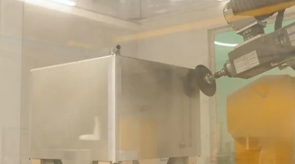 robot ponçage aluminium
